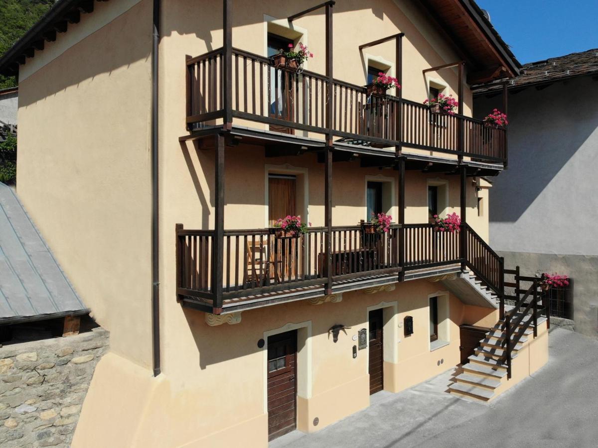 Apartament Grenier Du Coeur Aosta Zewnętrze zdjęcie