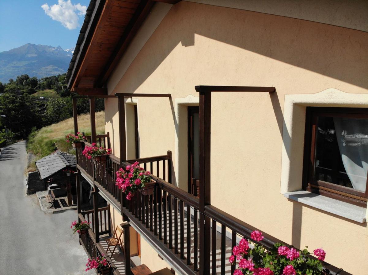 Apartament Grenier Du Coeur Aosta Zewnętrze zdjęcie
